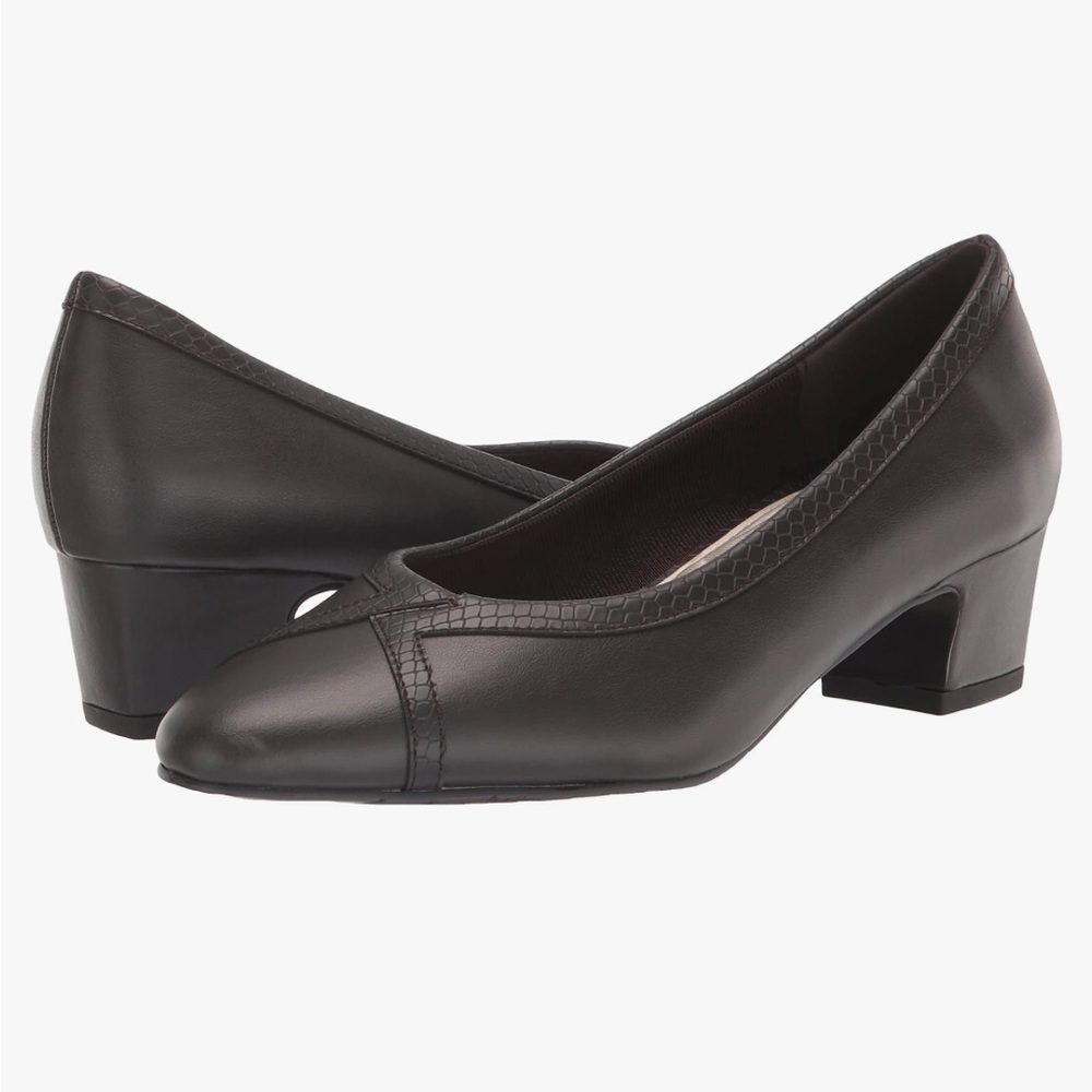 Brown Pumps